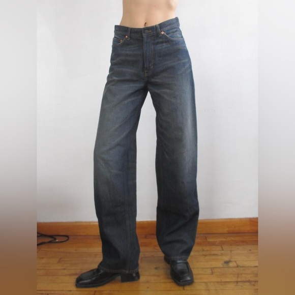 Women's Classic Blue Jeans - Picture 1 of 5